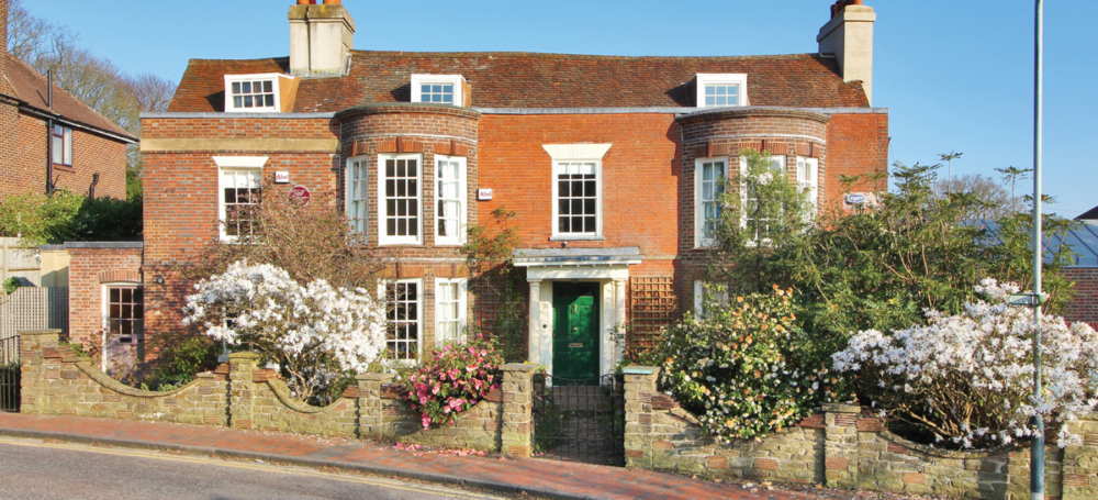 Claremont Lodge TW