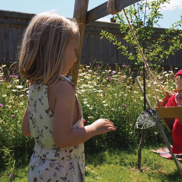 Polly Had A Dolly Garden Photoshoot 0034