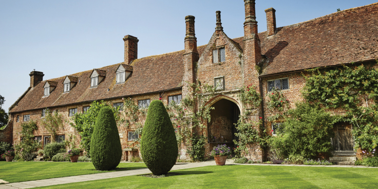 The top courtyard at Sissinghurst Castle Garden National Trust Images Arnhel de Serra