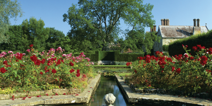 The pond in the rose garden at Batemans 152044